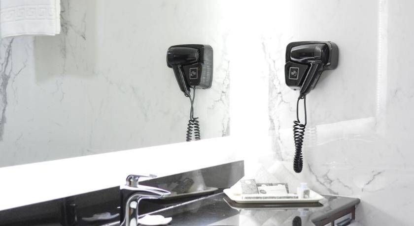 [Limited Time] Holiday Room Package with Corus Hotel